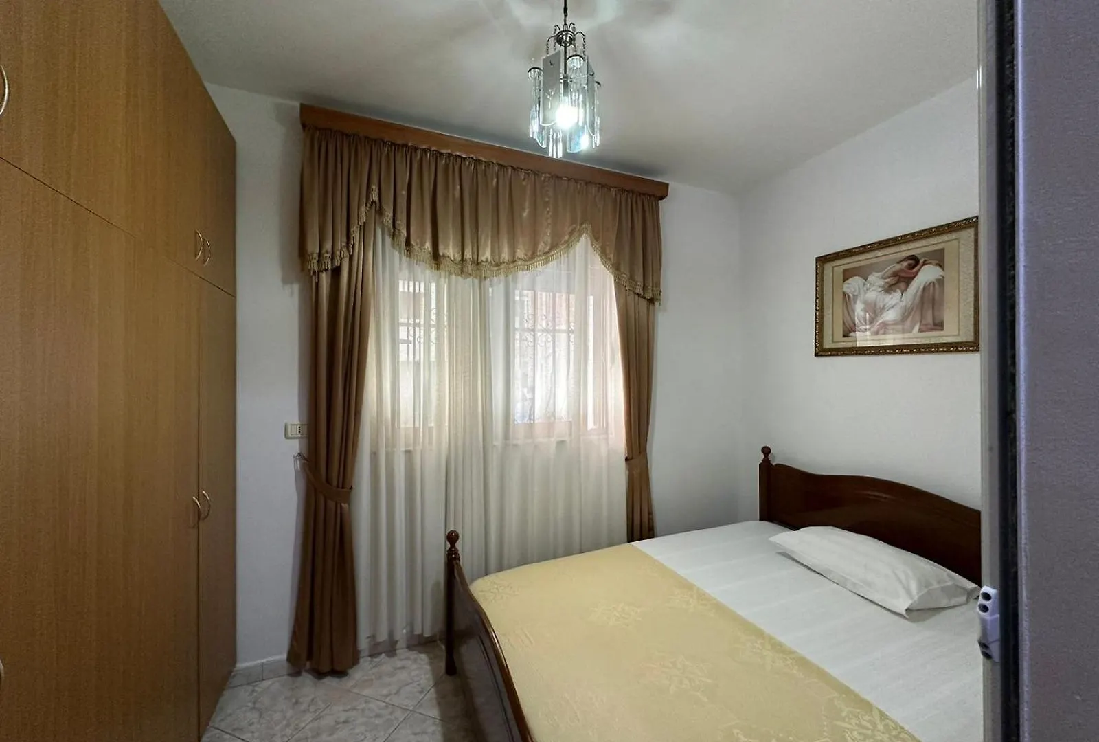 Studio Apartments By Klajdi Sarande Albania