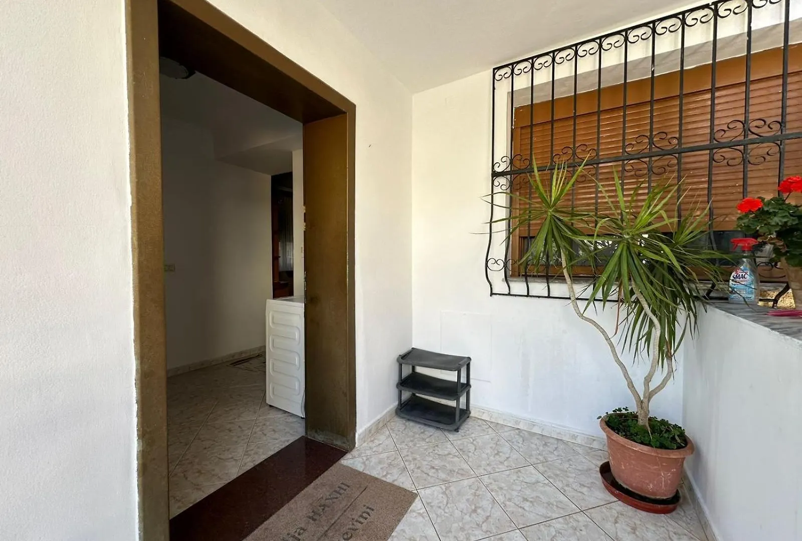 Studio Apartments By Klajdi Sarande